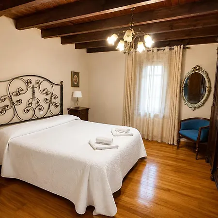 La Gloria Apartment