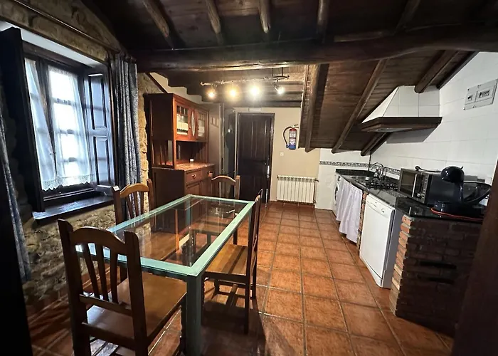 La Gloria * Santillana del Mar